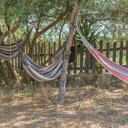 Casaleja, Entre árboles Y Agua