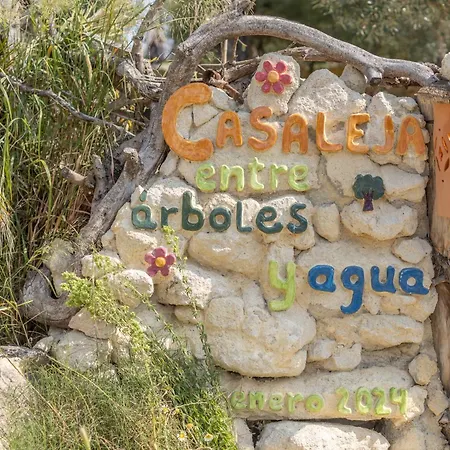 Casaleja, Entre Arboles Y Agua 헤레스