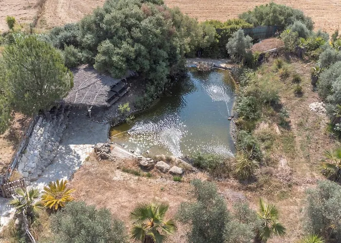 Casaleja, Entre Arboles Y Agua 赫雷斯